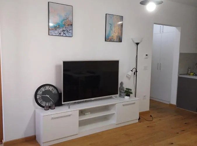 Felix 6 Apartment